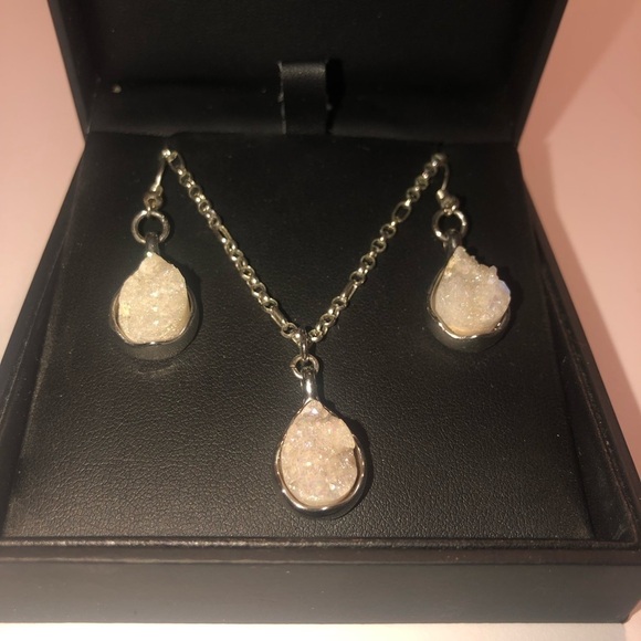 ISARA White Druzy Necklace & Earrings Set Silver Tone Costume Jewelry - Picture 3 of 8